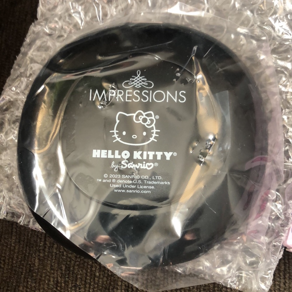 Hello Kitty LED Compact Mirror - Picture 4 of 5